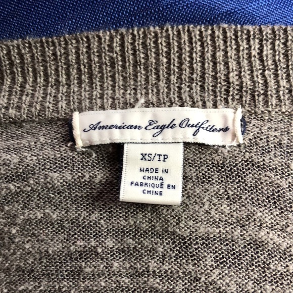 American Eagle Lightweight Grey Cardigan - Picture 8 of 11